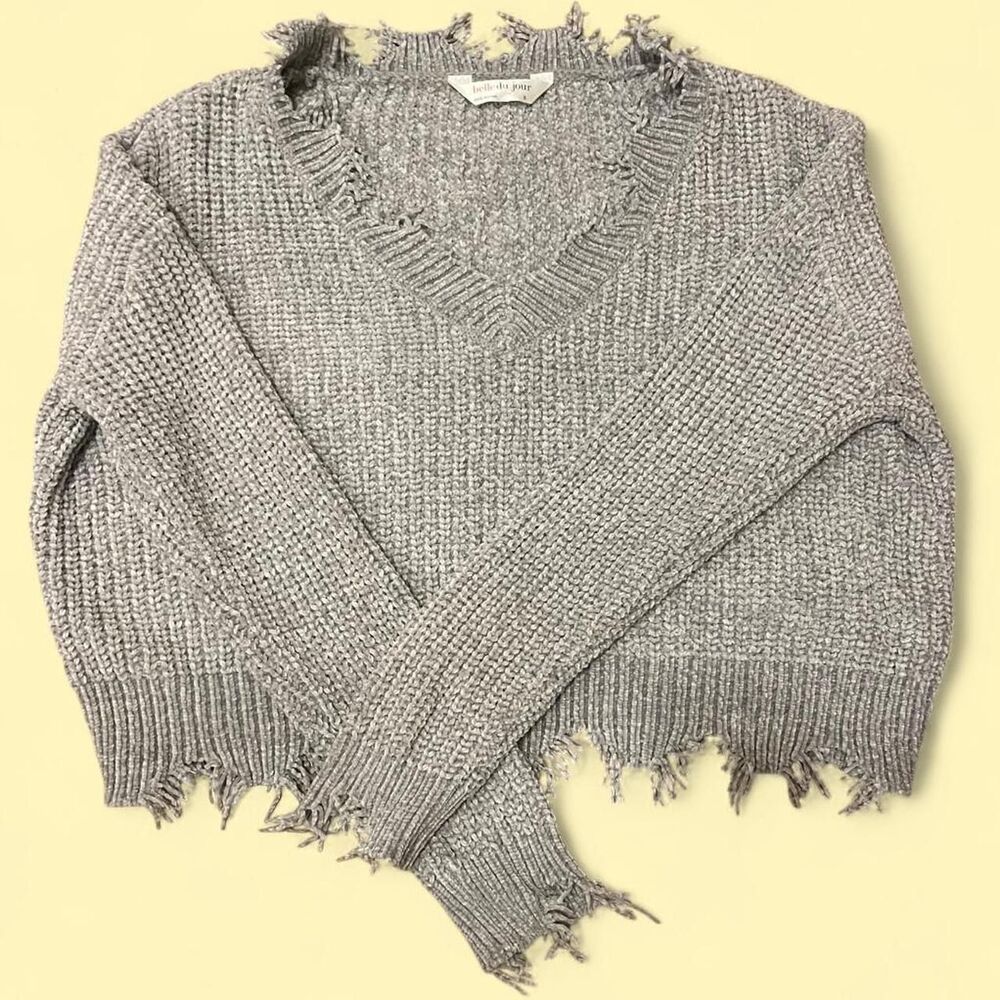 Belle du Jour Women’s Gray Silver Chunky Knit Distressed Sweater Size S